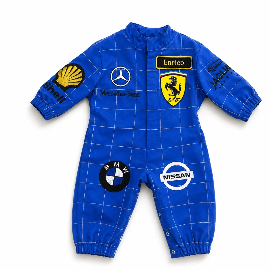 Macacão Ferrari na pintura azul